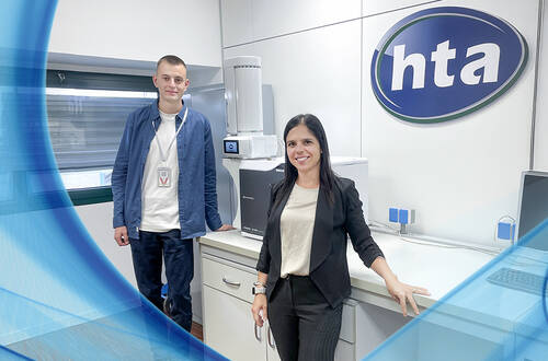 Сервисные инженеры ХЛР повысили квалификацию на производстве HTA в Италии